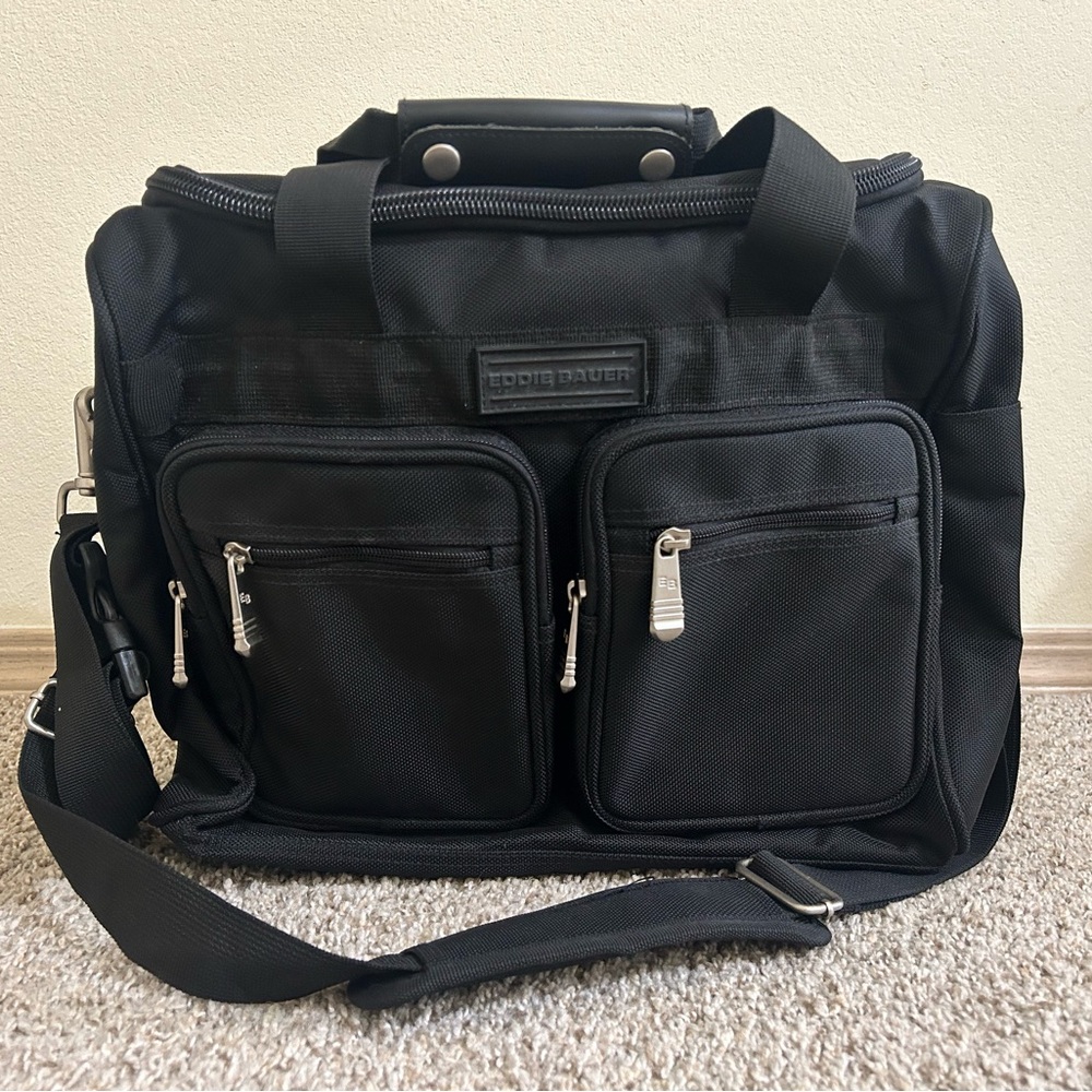 Eddie Bauer Travel Tote Carry On Duffel Weekender Bag Black Nylon Pockets Zipper